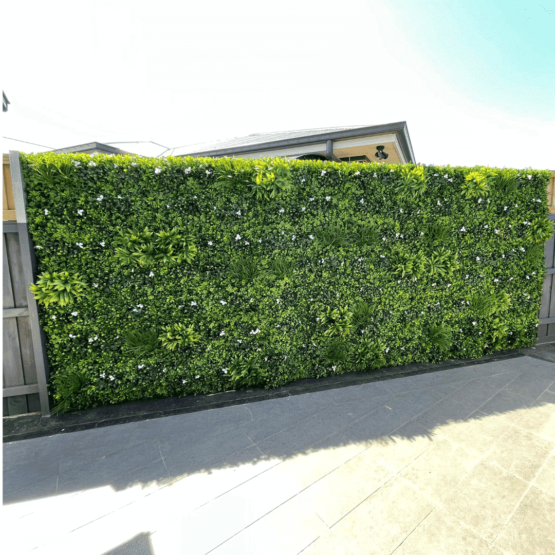 Luxury White Oasis Vertical Garden / Green Wall UV Resistant 1m x 1m