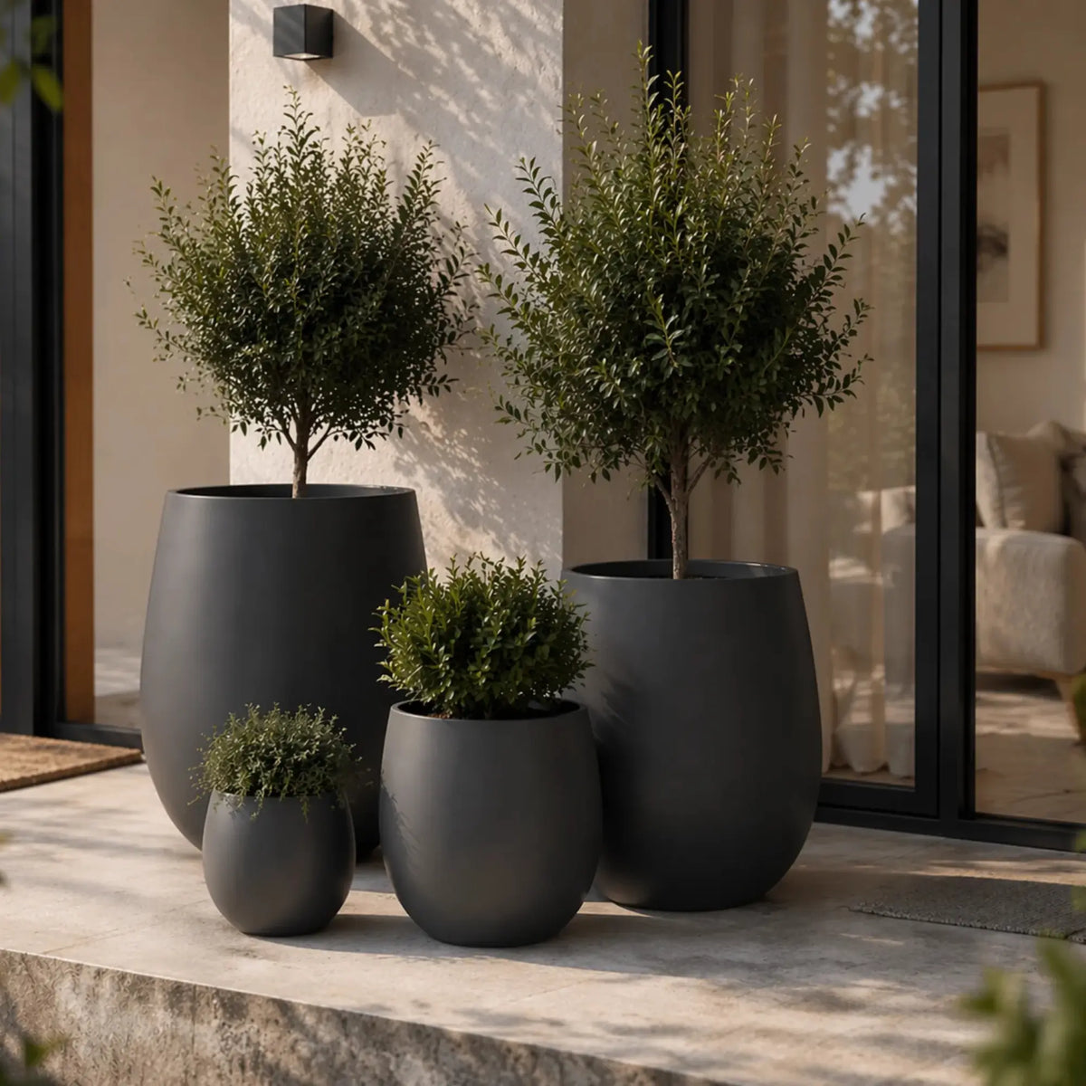 Luxury Teardrop Balloon Planter — Set of 4 Black - Designer Plants