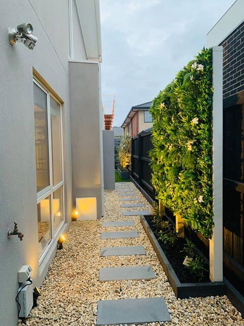 Luxury Snowy White Vertical Garden / Green Wall UV Resistant 100cm x 100cm