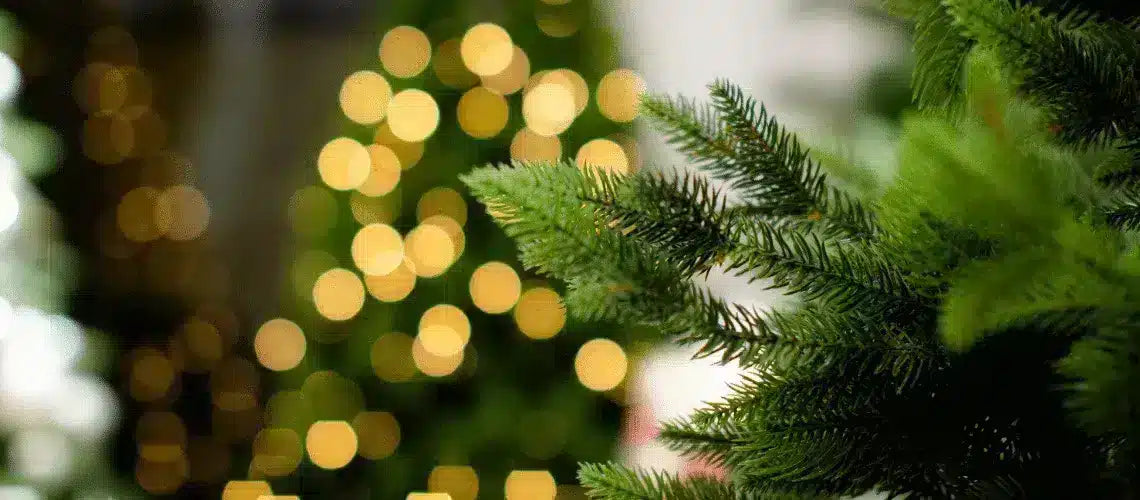 Decorating Outdoor Artificial Plants For The Holidays