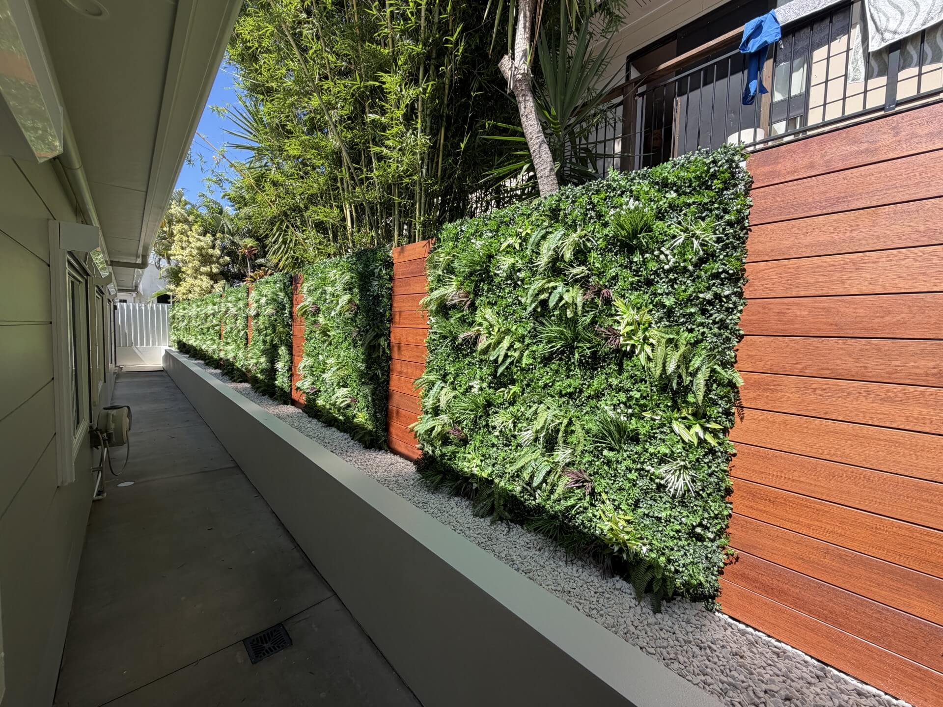 Luxury Lush Spring Vertical Garden 100cm UV Resistant Green Wall