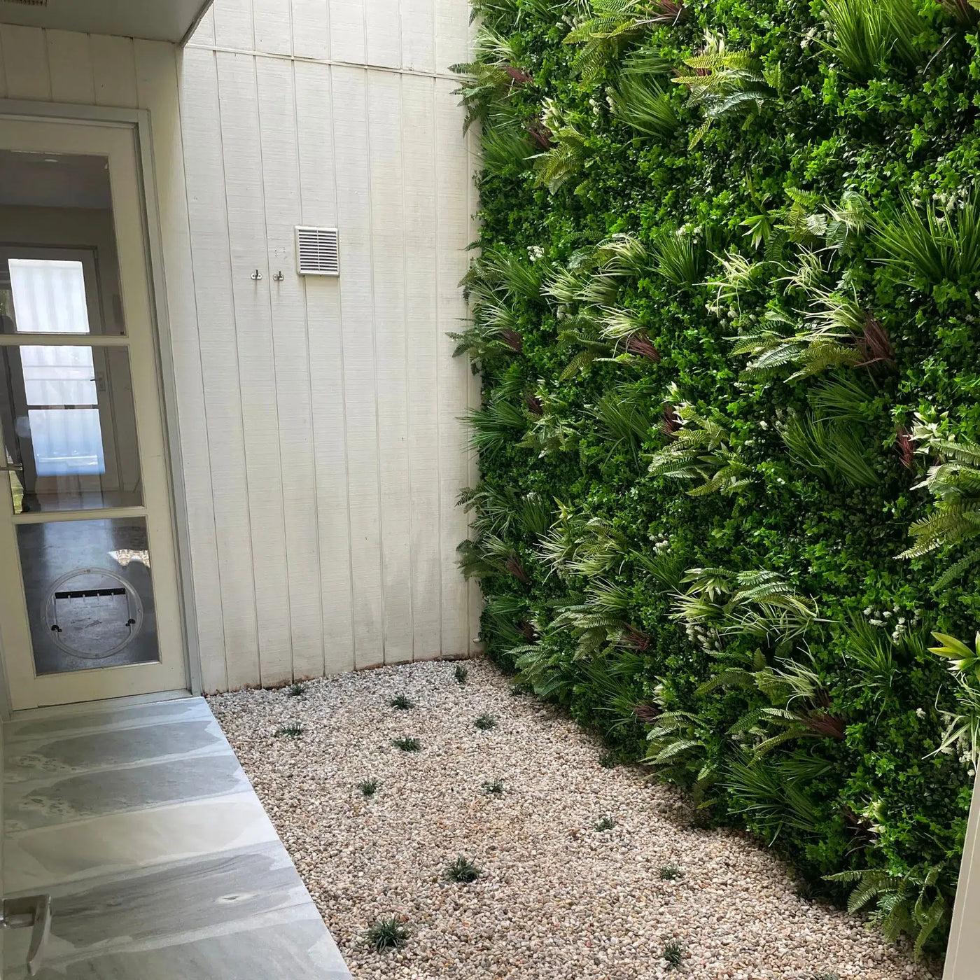 Luxury Vista Green Recycled Vertical Garden / Green Wall UV Resistant Sample