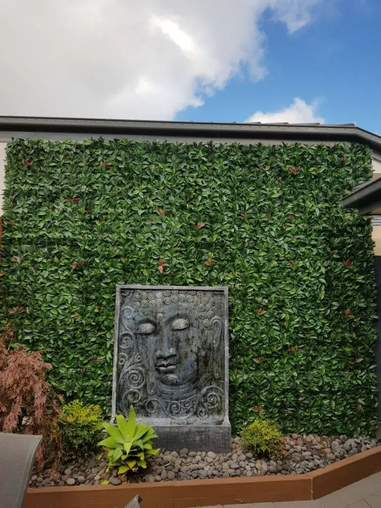 Water feature and fence designed to look fabulous