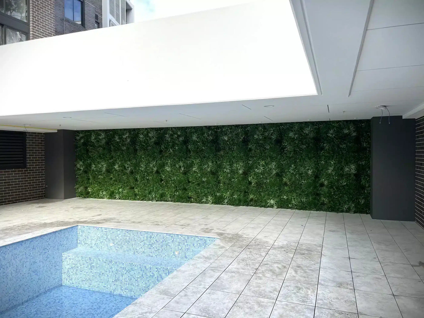 Luxury Vista Green Recycled Vertical Garden / Green Wall UV Resistant 100cm x 100cm