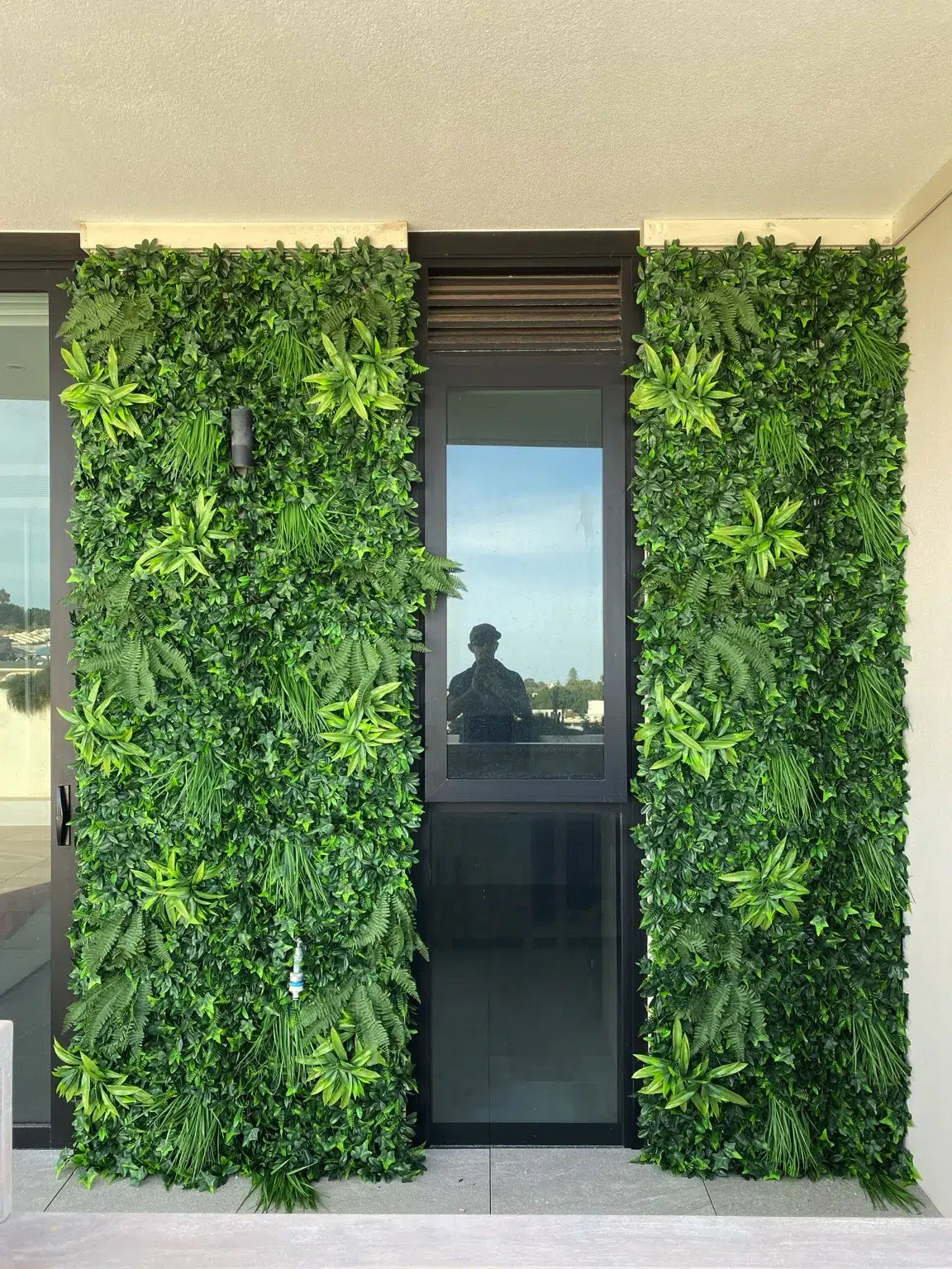 Luxury Green Tropics Vertical Garden/Green Wall UV Resistant 1m x 1m