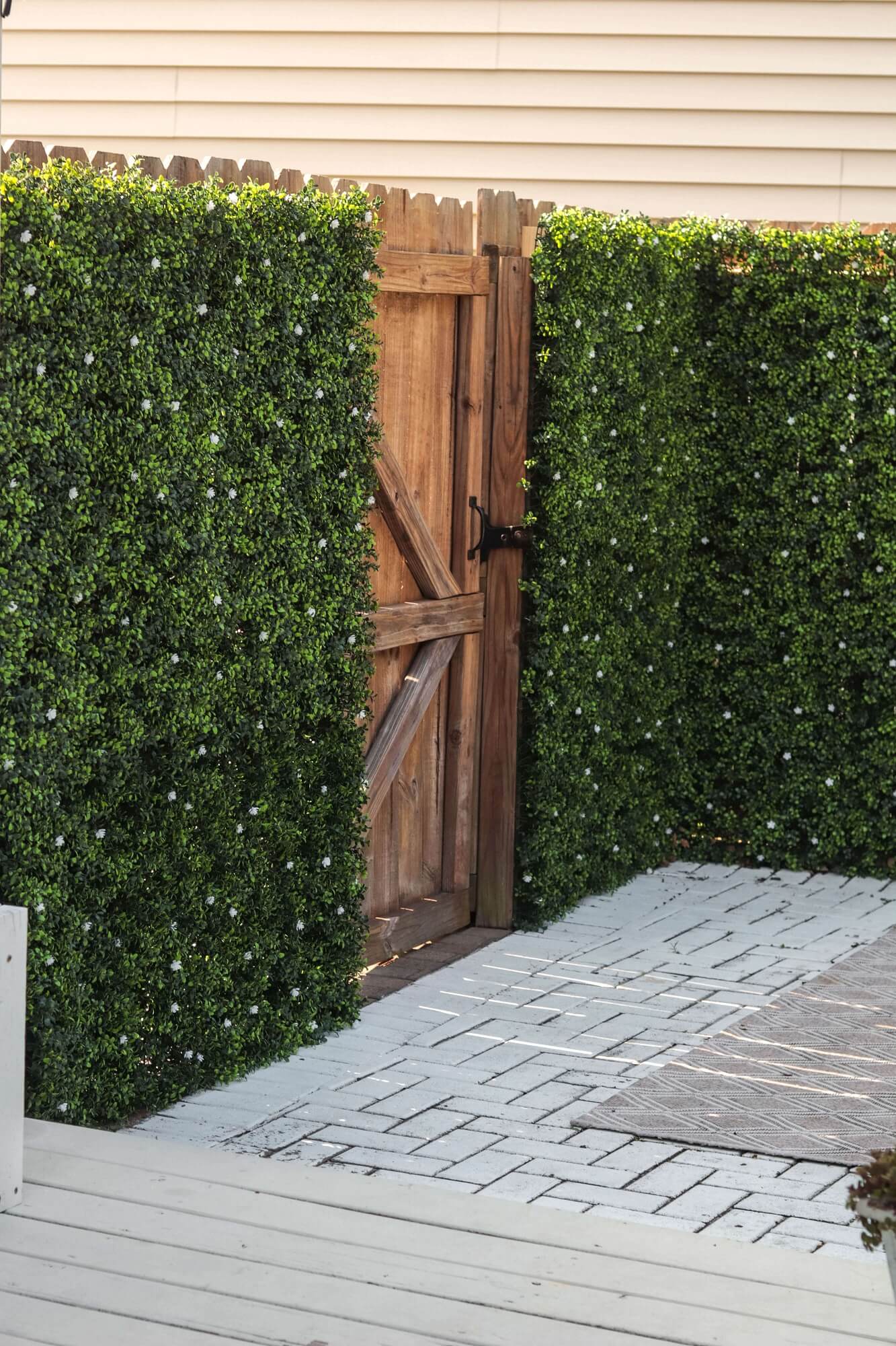 Luxury Flowering Artificial Buxus Hedge Panel UV Resistant 1m x 1m