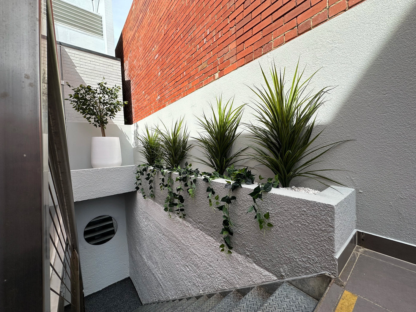 Potted Artificial Long Grass (Yucca Grass) 115cm UV Resistant