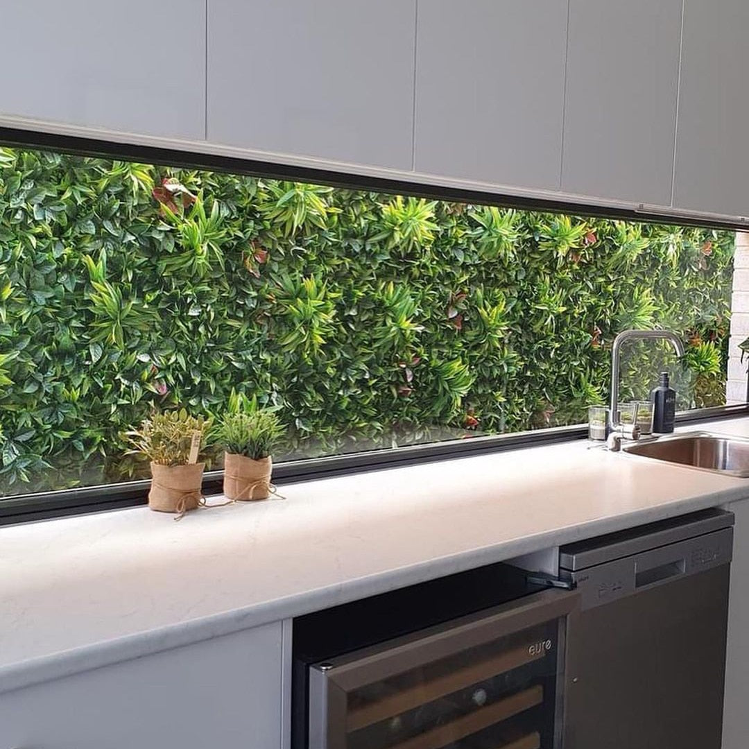Green Tropics UV Resistant Vertical Garden Premium Sample