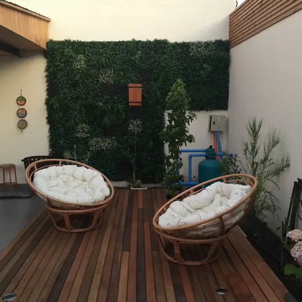 Mixed artificial foliage wall