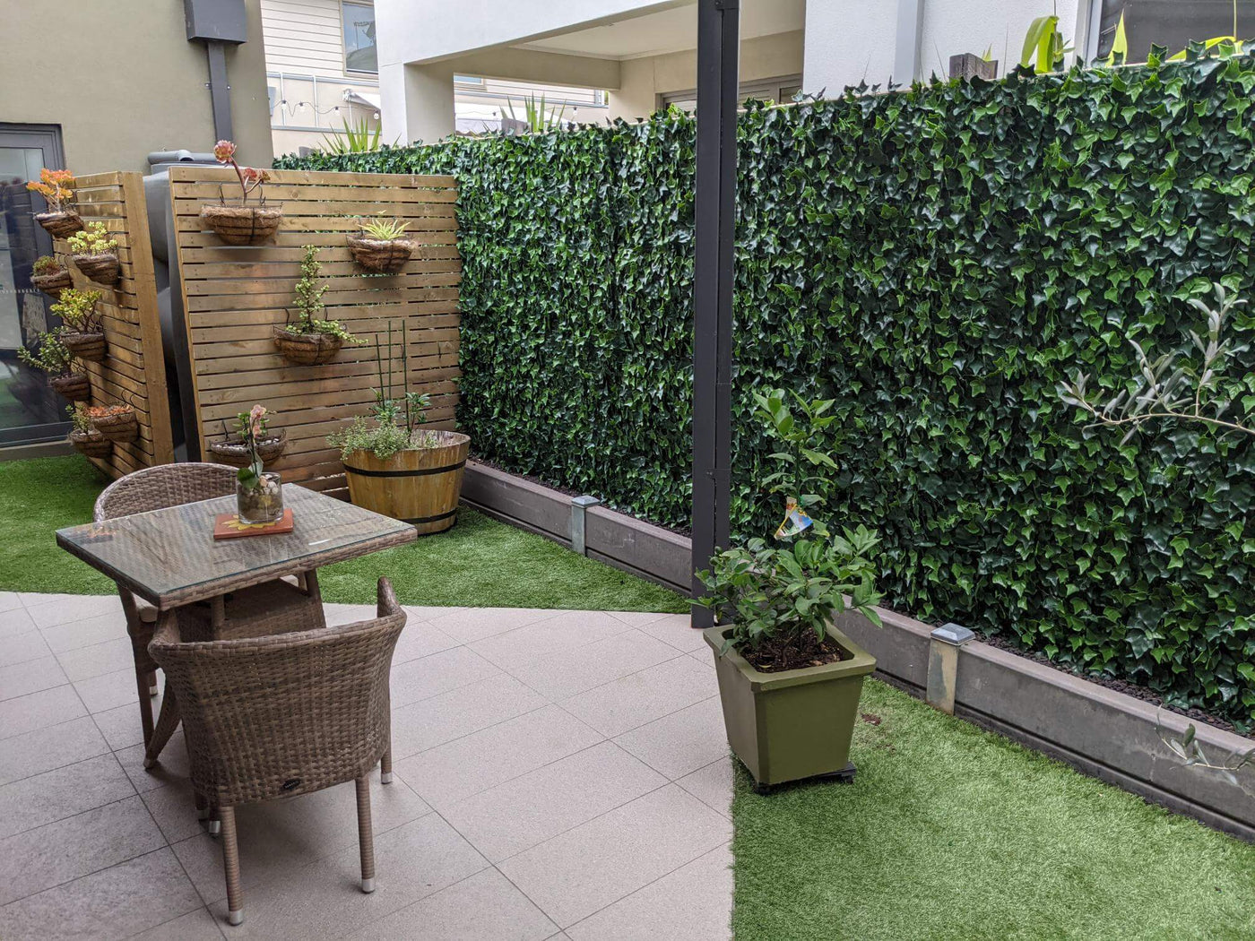 Boston Ivy Leaf Screen Green Wall Panel UV Resistant 1m x 1m