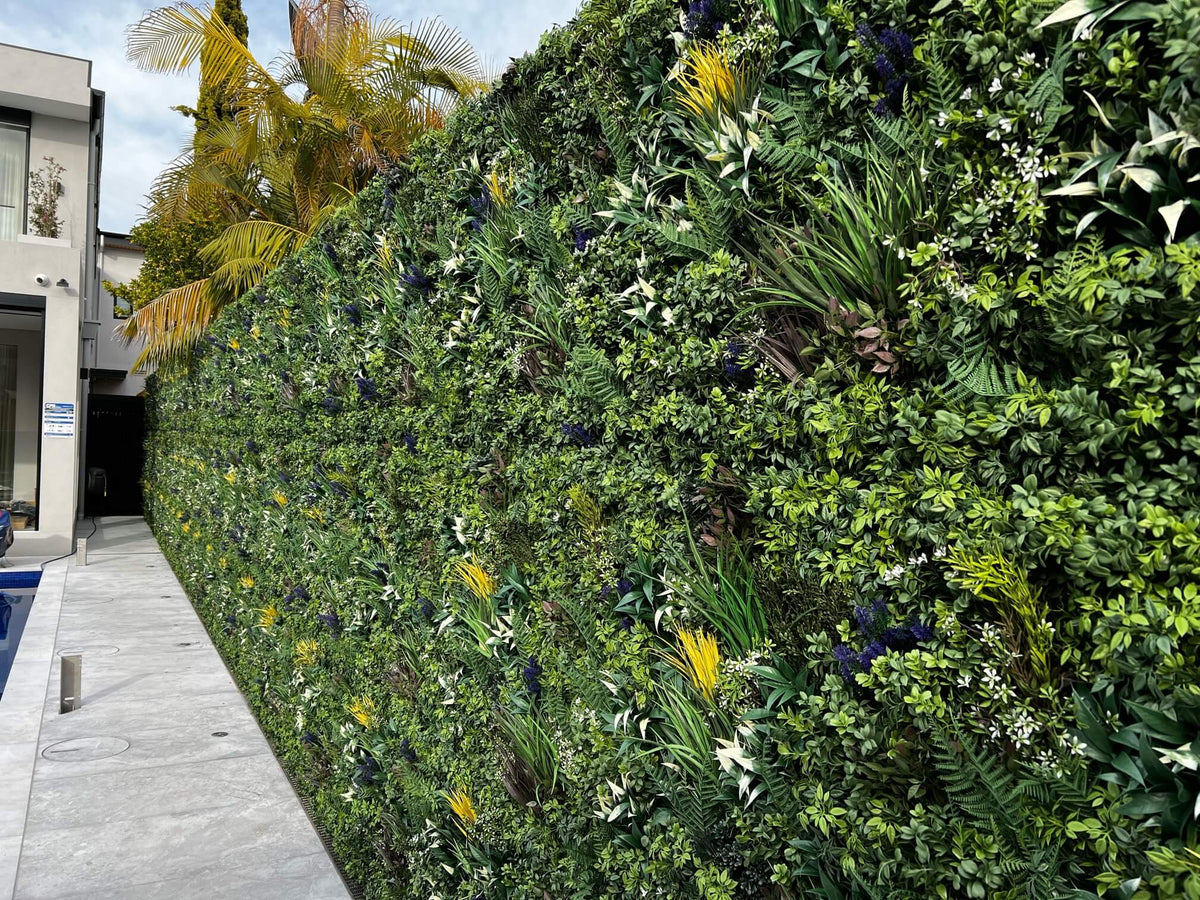 Garden of Eden Bespoke Vertical Garden / Artificial Green Wall UV Resistant 1m x 1m Fire Retardant