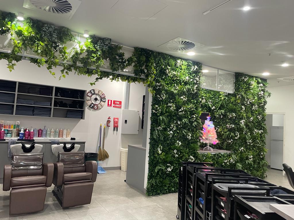 Luxury Snowy White Vertical Garden / Green Wall UV Resistant 100cm x 100cm