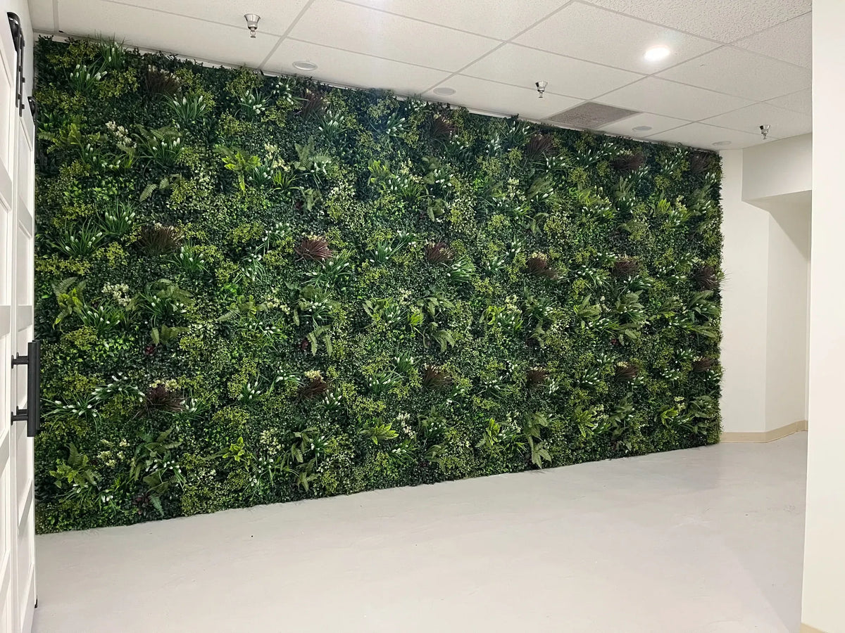 Luxury Lush Spring Recycled Vertical Garden / Green Wall UV Resistant 100cm x 100cm