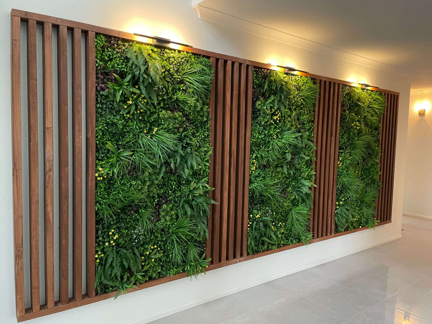 Luxury Country Fern Recycled Vertical Garden / Green Wall UV Resistant 100cm x 100cm