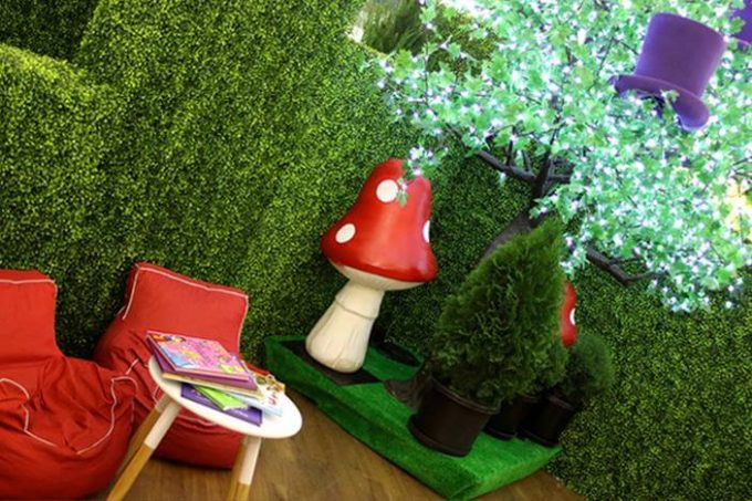 fake plants and hedges