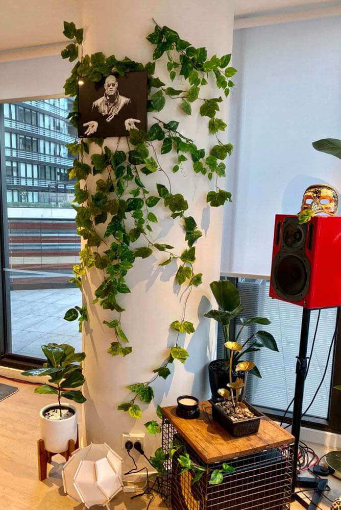 Realistic Looking Ivy Garland