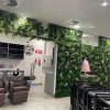 Luxury Snowy White Vertical Garden