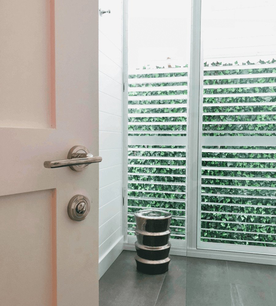 Boston Ivy - artificial boston ivy transformation Deborah Hutton