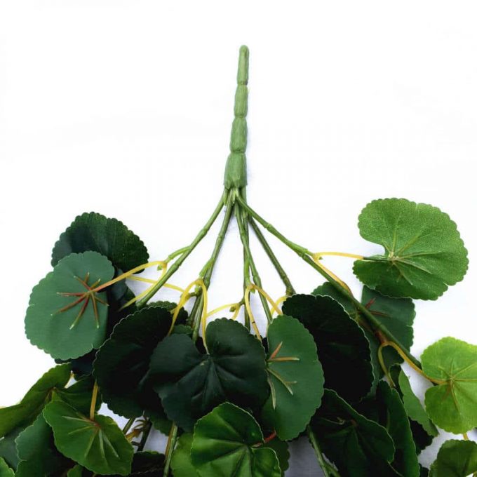 stem of artificial geranium bush
