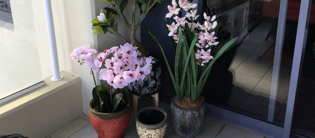 Colourful balcony makeover