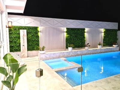 The perfect pool setting